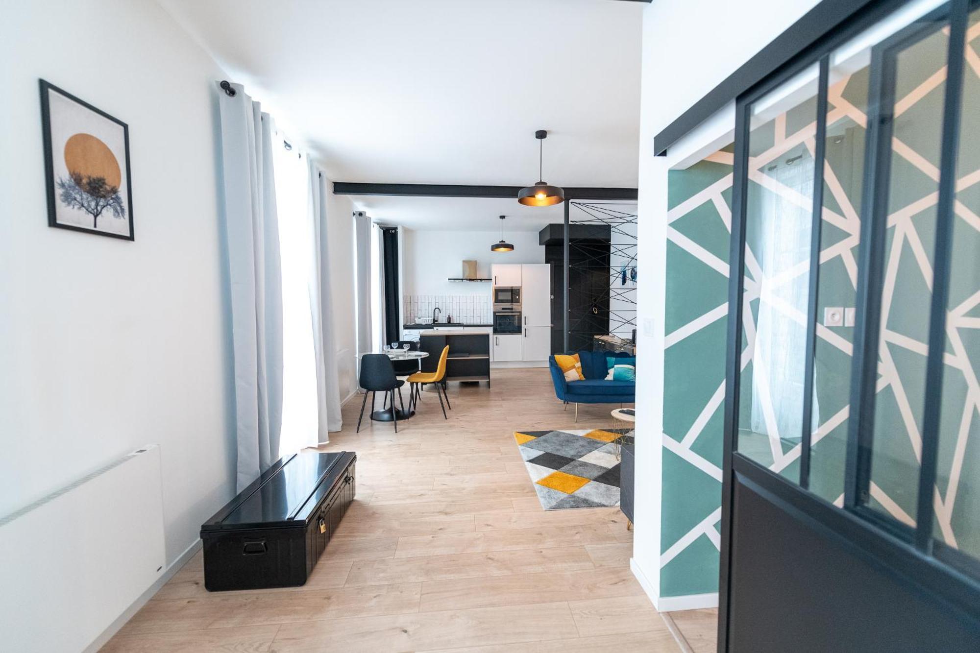Kasa Arty - Equipe - Agreable Et Confortable Apartment