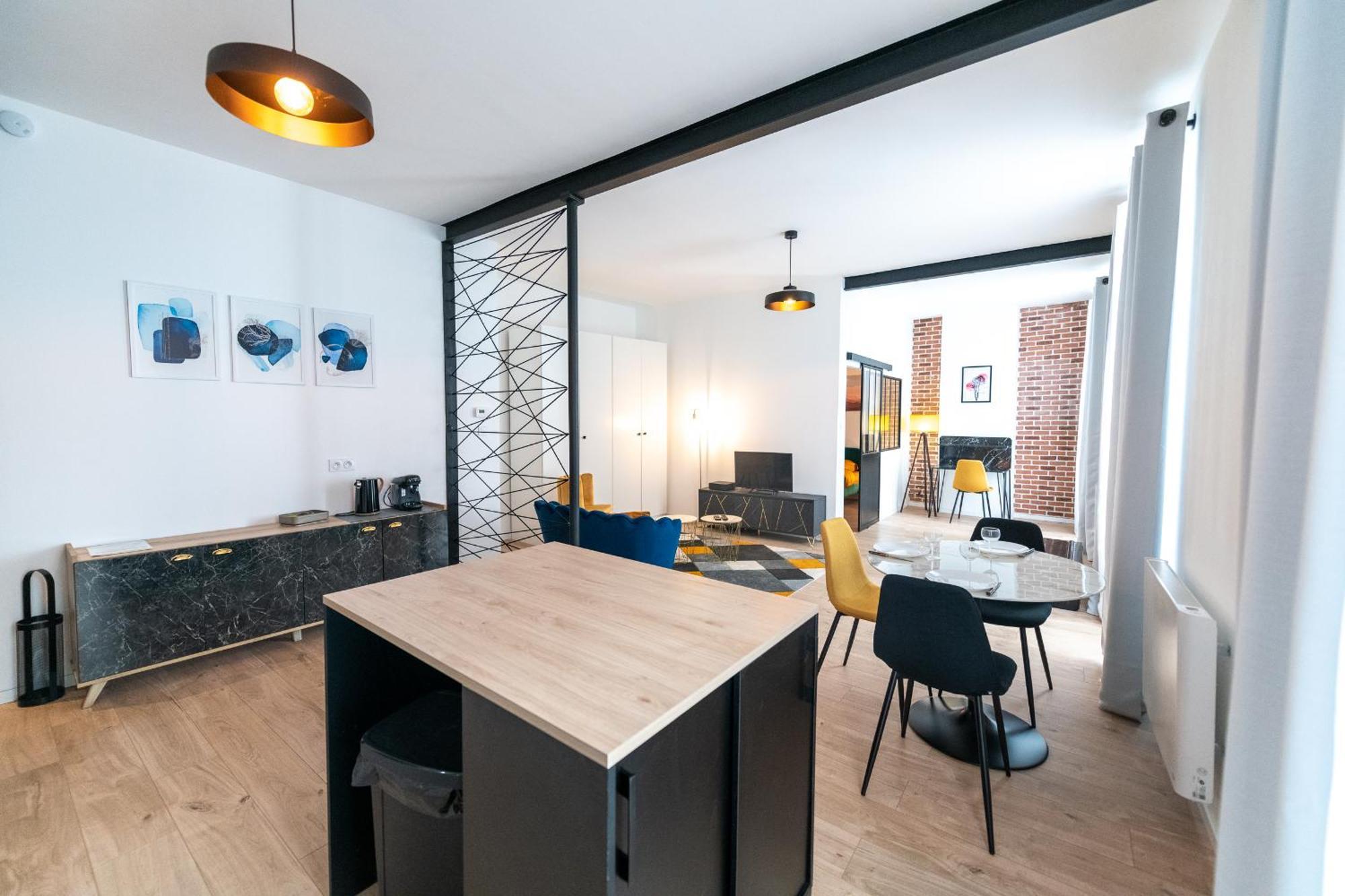 Apartment Kasa Arty - Equipe - Agreable Et Confortable