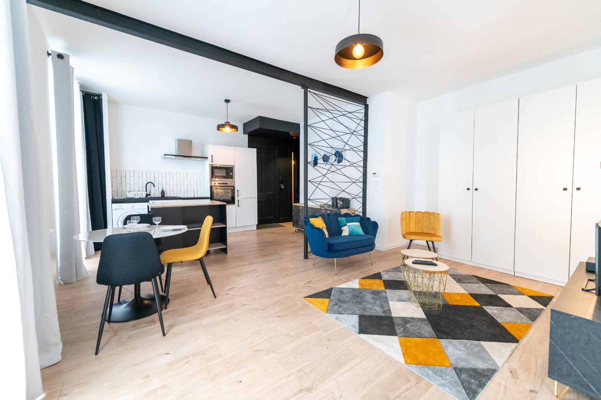 Apartment Kasa Arty - Equipe - Agreable Et Confortable