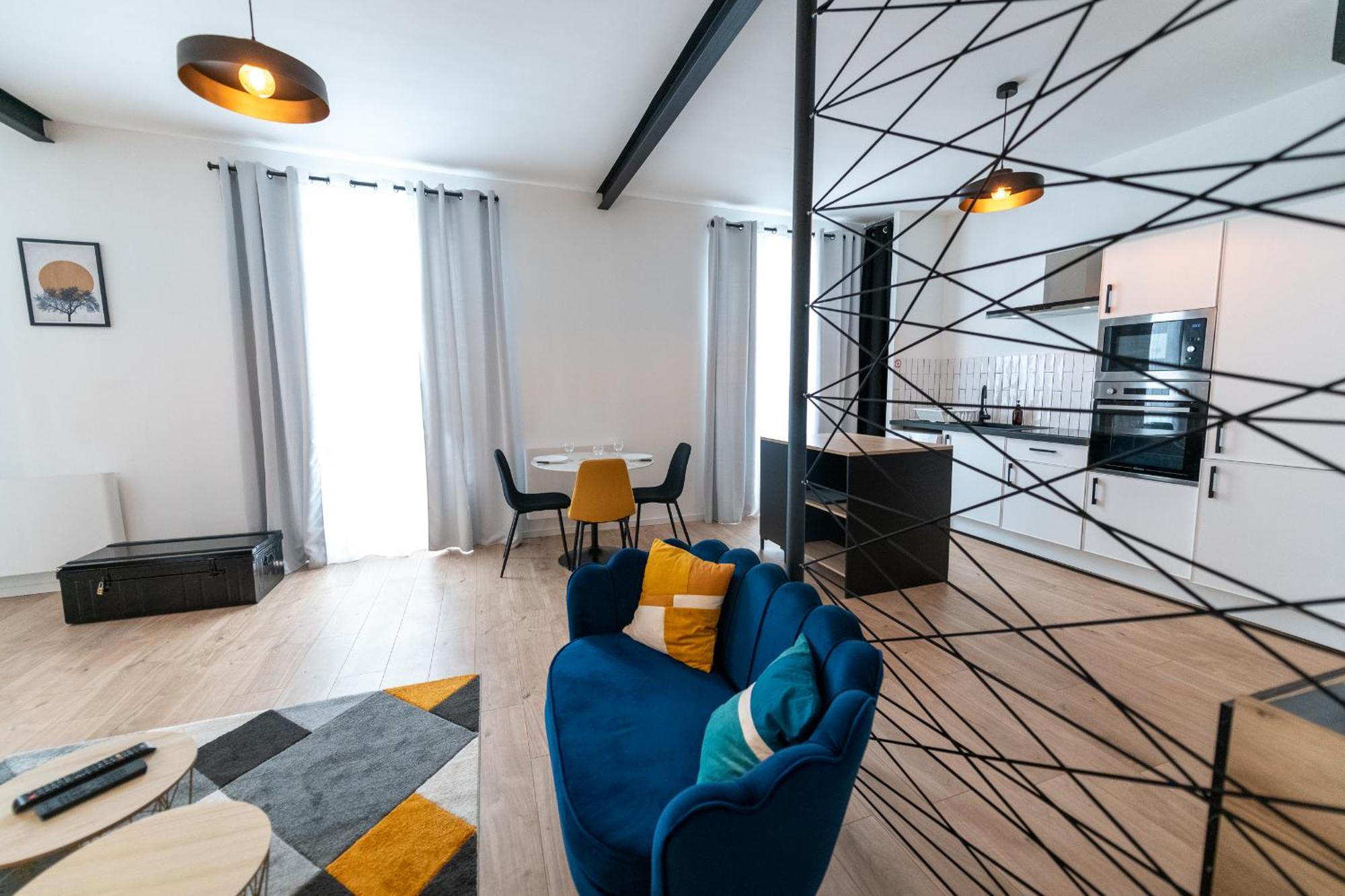 Kasa Arty - Equipe - Agreable Et Confortable Saint-Etienne (Loire)